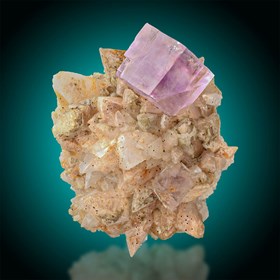 Fluorite-La Cabaña | Berbes-Caravia | Ribadesella | Asturias | Spain